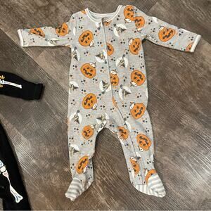 3 Halloween Pajamas Kids Skeleton Pumpkin Muertos Snoopy Old Navy 3-6mo